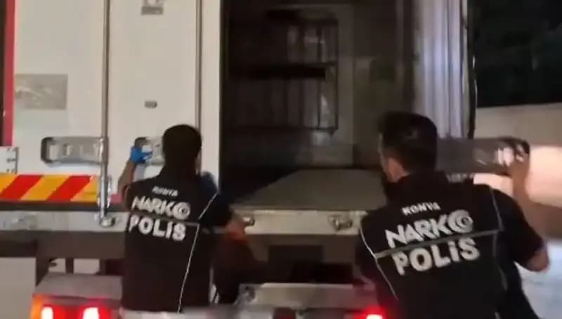 Konya'da Uyuşturucu Operasyonunda Dört Şüpheli Ele Geçirildi