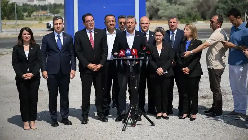 Özgür Özel TUSAŞ’ta: Geleceğin Hava Araçlarında Umut verici Gelişmeler