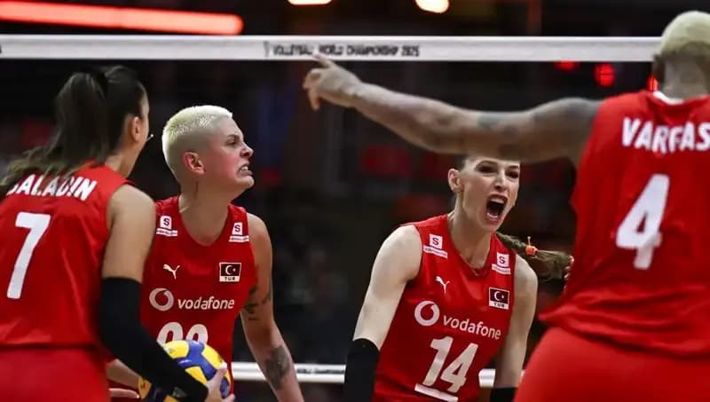 Türkiye ve Japonya Voleybol Maçı: Galibiyet İçin Tüm Gözler Parkede