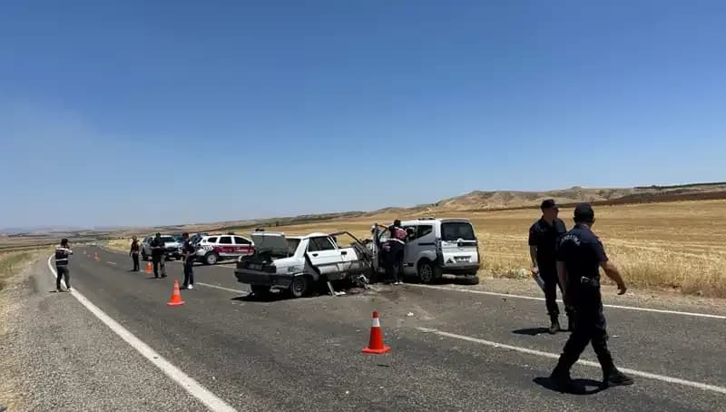 Adıyaman'da Feci Trafik Kazası: 4 Kişi Hayatını Kaybetti