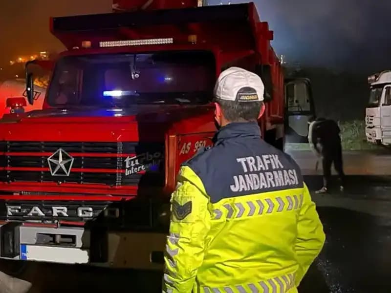 Kamyondaki Çakar Lambaya Yazılan Rekor Ceza: 138 Bin Lira Neden Alındı?