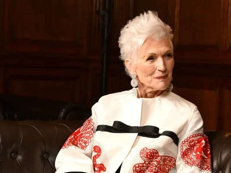 Maye Musk İstanbul'da Okurlarıyla Buluştu: Sağlık ve Kariyer Üzerine Sohbet