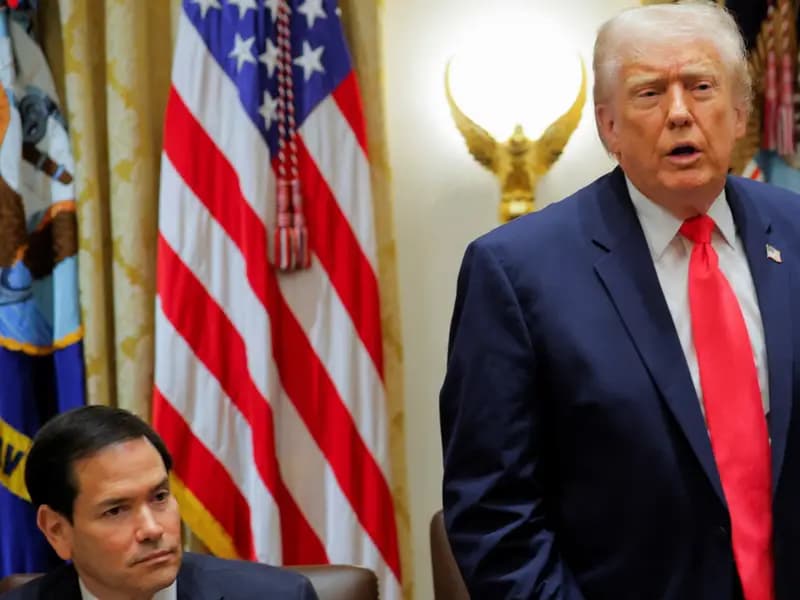 Trump'tan Hürmüz Boğazı'na Savaş Gemisi Gönderme Açıklaması