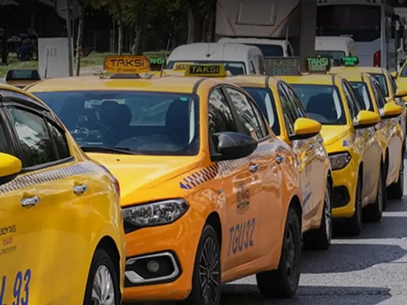 Taksicilerin Plaka Fiyatları Düşmeye Devam Ediyor