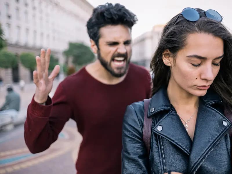 İlişkinizin Sonunu İşaret Eden 4 Gizli Belirti