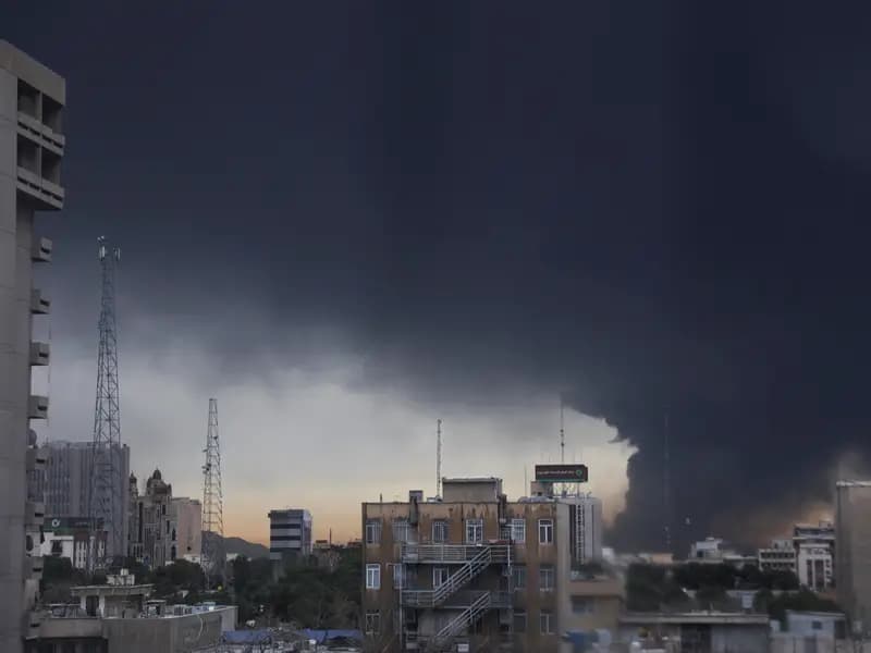 İran Savaşı 12. Güne Girdi: Petrol Fiyatları Yükseliyor