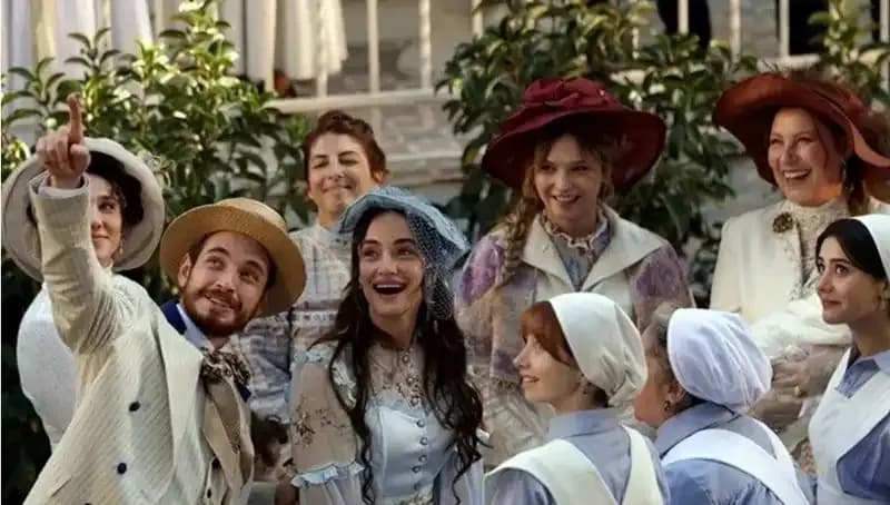 Şakir Paşa Ailesi Dizisinin Setinde Trajedi: Yangında Bir Çalışan Hayatını Kaybetti