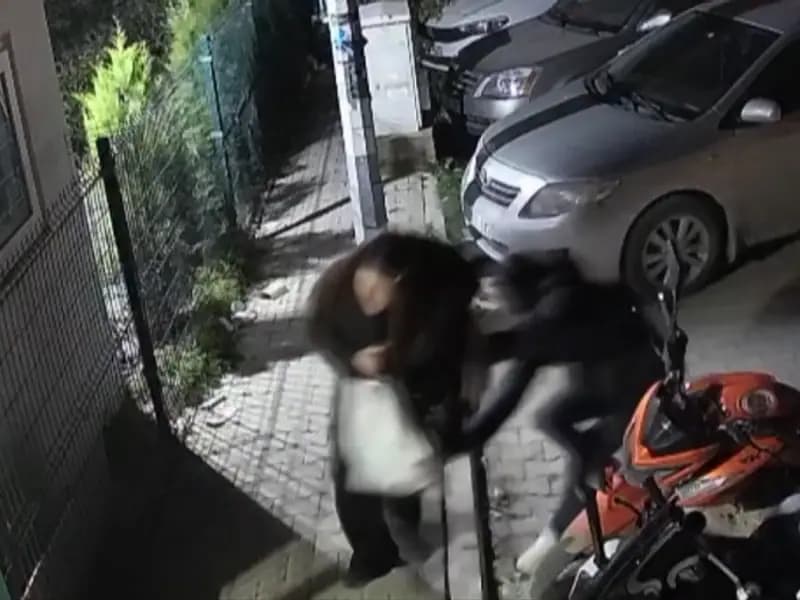 İzmir’de Saplantılı Eski Sevgili Cinayeti: Genç Kadın Hayatını Kaybetti