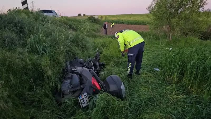 Metrelerce Sürüklenen İki Genç: Birinin Hayatı Bitti, Diğeri Ağır Yaralandı
