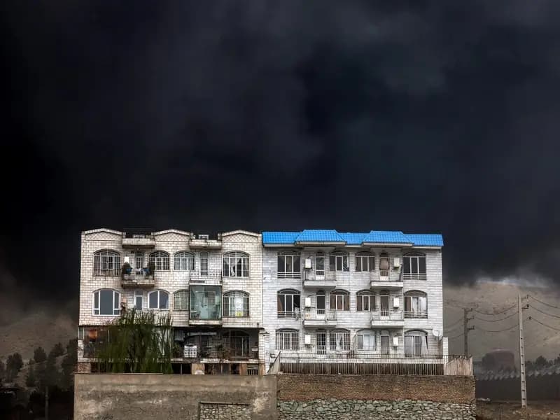 İran'da Kara Yağmur Alarmı: DSÖ'den Sağlık Uyarısı