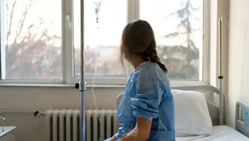 27 Yaşındaki Kadının Meme Kanseri Teşhisi, Doktorların Ciddi Değil Dediği Durumu Değiştirdi!