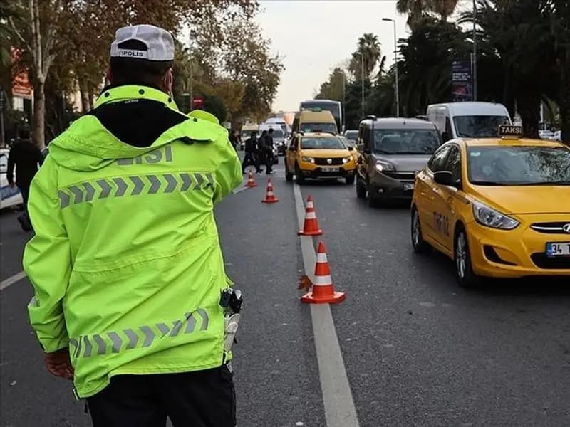 İstanbul Fatih'te Saat 16.00'da Trafiğe Kapalı Yollar