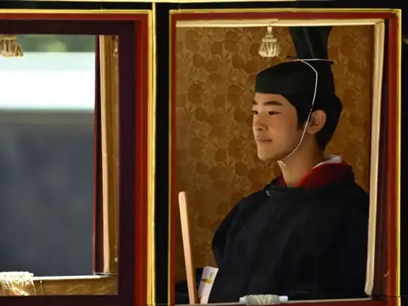 Dünyanın En Eski Monarşisi Krizle Baş Başa: İmparatorluğun Sona Erişi Mi Geliyor?