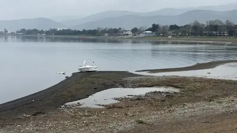 İznik Gölü'nde Kuraklık Tehlikesi: Yağışlar Suyunu Kurtaramadı