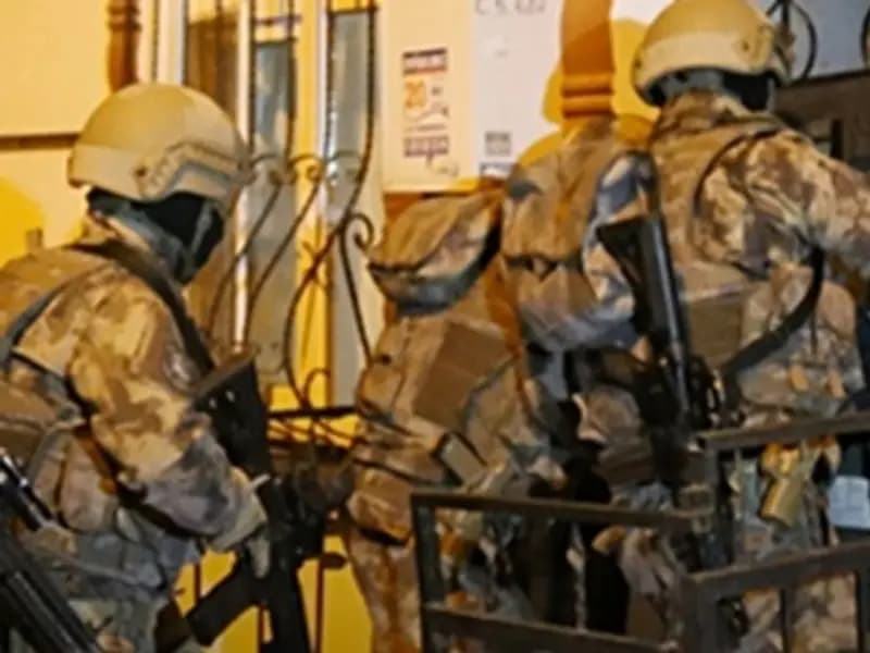 İstanbul'da DAEŞ Operasyonunda 13 Şüpheli Gözaltına Alındı