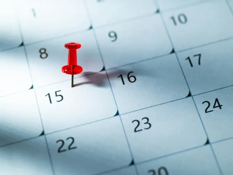 Arefe Günü Resmi Tatil Mi? Bankalar ve Sağlık Ocakları Açık Mı?