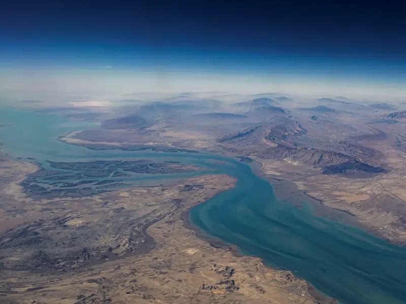 Hürmüz Boğazı'ndaki Keşm Adası'nın Stratejik Önemi Artıyor