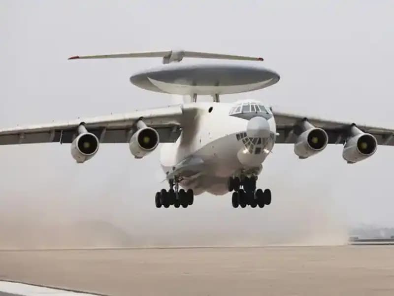 Kuzey Kore, Yeni Savaş Uçağını Gösterdi: Ancak Gerçek Amaç Ne?