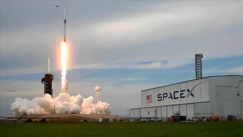 SpaceX Starlink Uydusu Yörüngede Neden Patladı? Tüm Detaylar Burada!