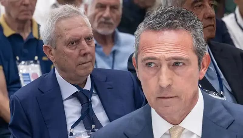 Fenerbahçe Divan Kurulu'nda Aziz Yıldırım'ın Adaylık Açıklaması Gerginliği