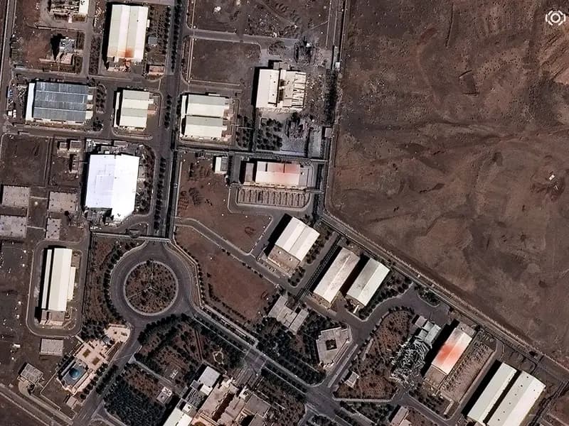 İran'ın Nükleer Yakıtı Üzerine Operasyon Planları Tartışılıyor