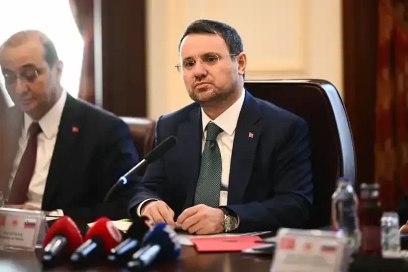 Akın Gürlek: Kararlılıkla Atılan Adımlar Geleceği Şekillendirecek