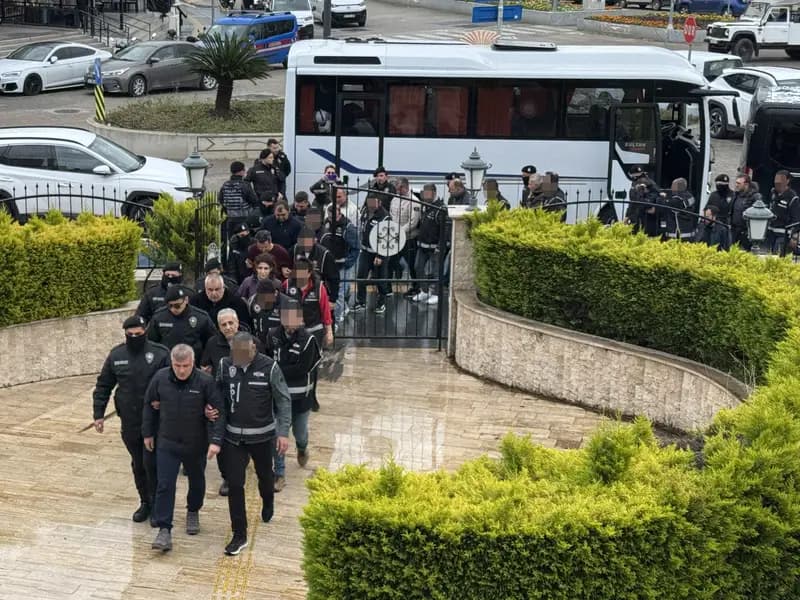 Marmaris'te Rüşvet Skandalında 4 Belediye Çalışanı Tutuklandı