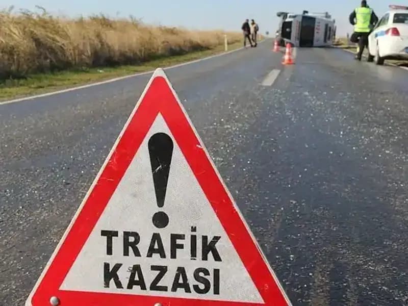Niğde’de Zincirleme Kaza: 16 Kişi Yaralandı, Olayın Detayları Ortaya Çıktı