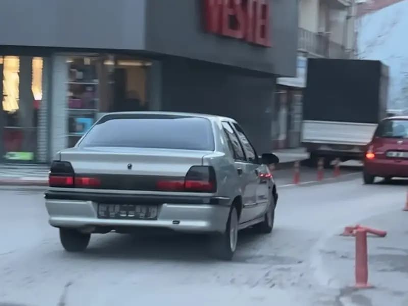Aksaray'da Alkollü Sürücü Plakasız Yakalandı, Ceza Kesildi