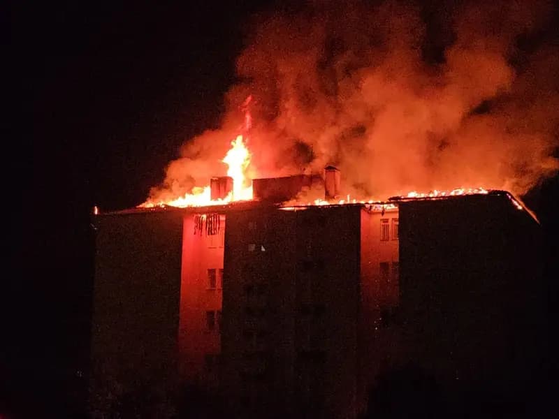 Aydın'daki Yurt Yangınında 46 Öğrenci Güvende Kalmayı Başardı