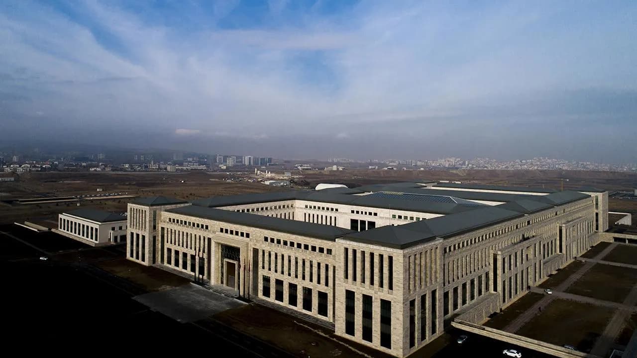 MİT Gençlere Kariyer Fırsatı Sunuyor