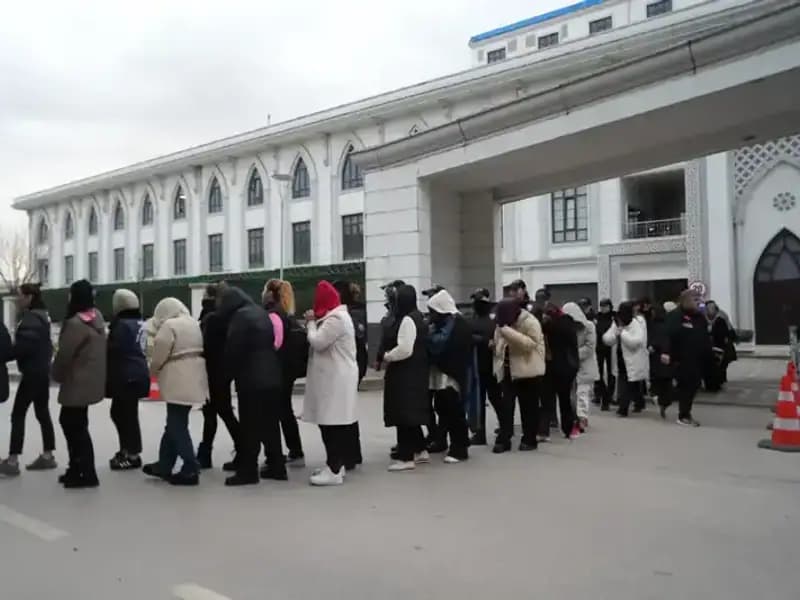 Dolandırıcılar Kadın Görselleriyle 483 Milyon Liralık Yapay Zeka Vurgunu Yaptı