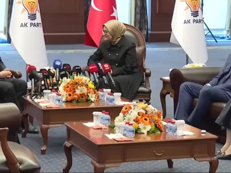 MHP, Ramazan Bayramı'nda AK Parti'ye Ziyarette Bulundu