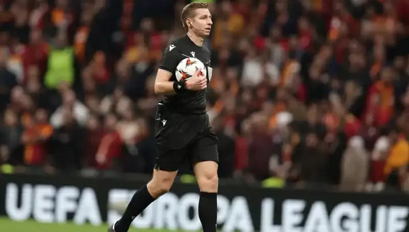 Galatasaray-Antalyaspor Maçının VAR'ı Kim? Belçikalı Lawrence Sürprizi Gündemde!
