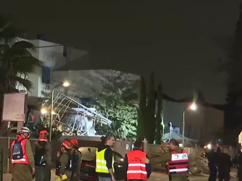 İran Füzeleri Tel Aviv'i Vurdu: NTV Ekibi Olay Yerinde