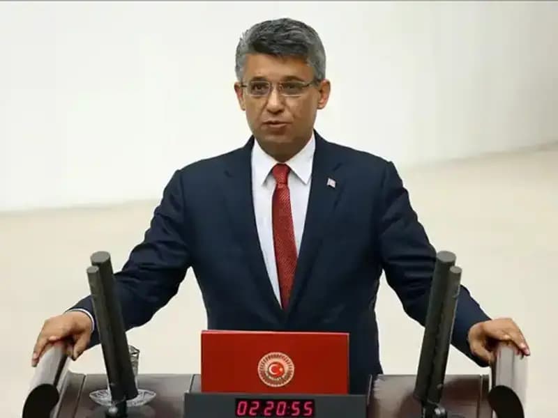 Eski AK Parti Uşak Milletvekili Mehmet Altay, Hayatını Kaybetti: Siyaset Dünyasında Derin Bir Hüzün
