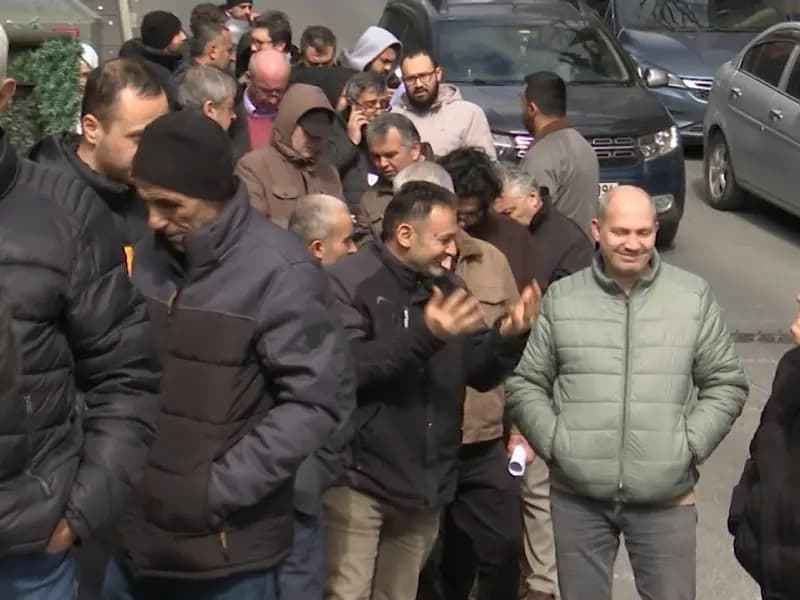 APP Plaka Değişiminde Süre Kısıtlaması Uzun Kuyruklara Neden Oldu