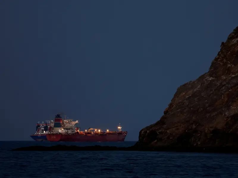 Hürmüz Boğazı'nda Gemi Trafiği Hala Başlamadı, Neden?